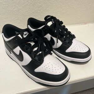 Nike Classic Black and White Low-Tops